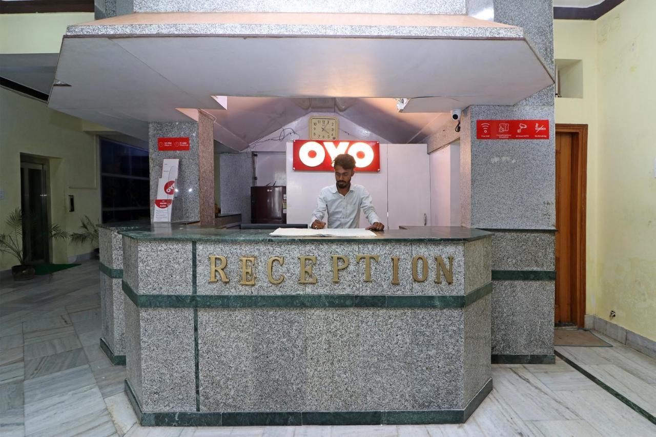 Oyo 16112 ホテル ウルヴェラ インターナショナル ブッダガヤ エクステリア 写真